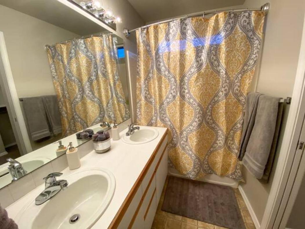 The Getaway Se Boise Condo Across The Street From Greenbelt, Bown Crossing And Boise River 3Bd 3Bath, 4 Beds! Lovely, Homey, Dining Table Seats 6 Extérieur photo
