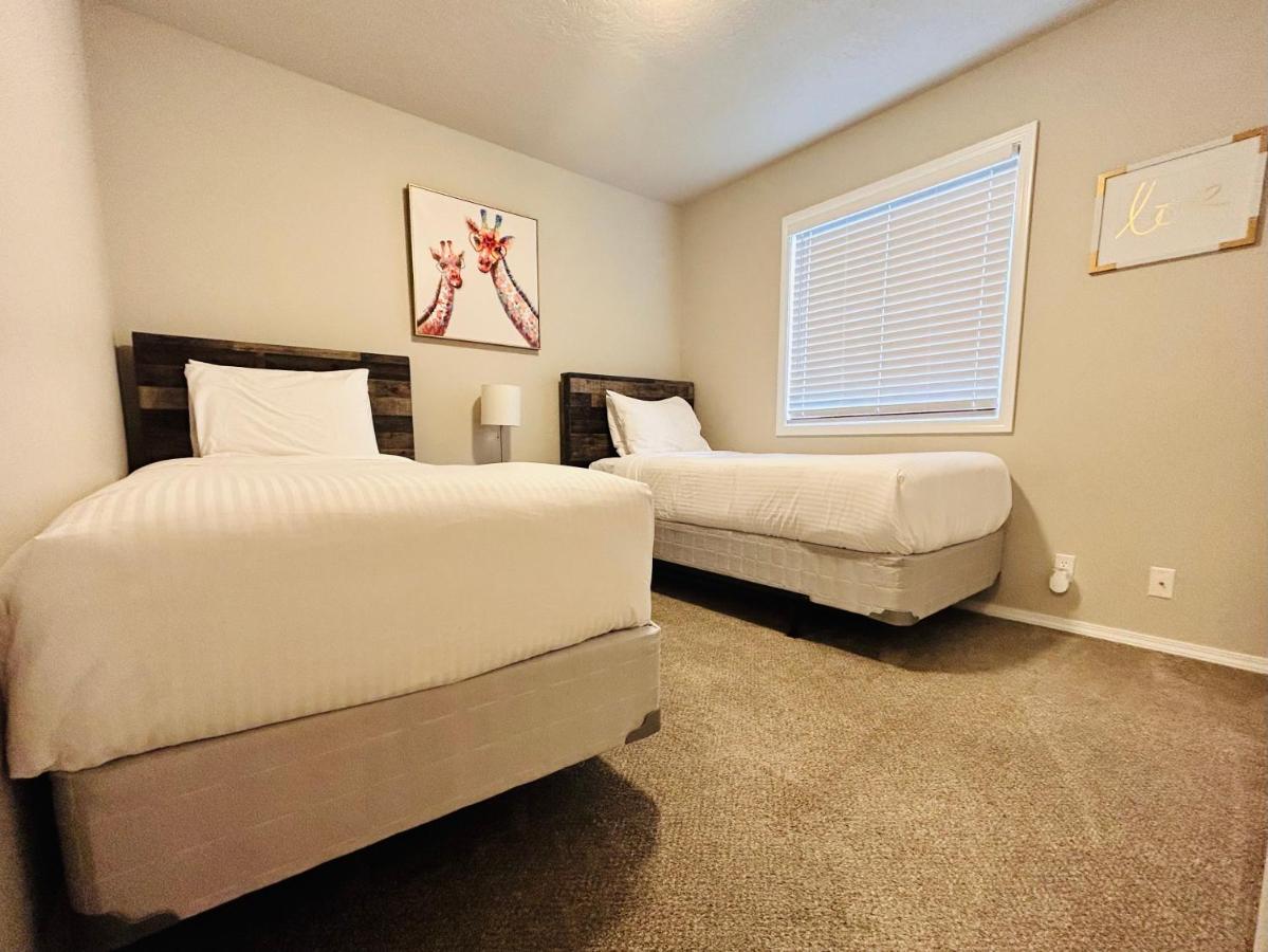 The Getaway Se Boise Condo Across The Street From Greenbelt, Bown Crossing And Boise River 3Bd 3Bath, 4 Beds! Lovely, Homey, Dining Table Seats 6 Extérieur photo